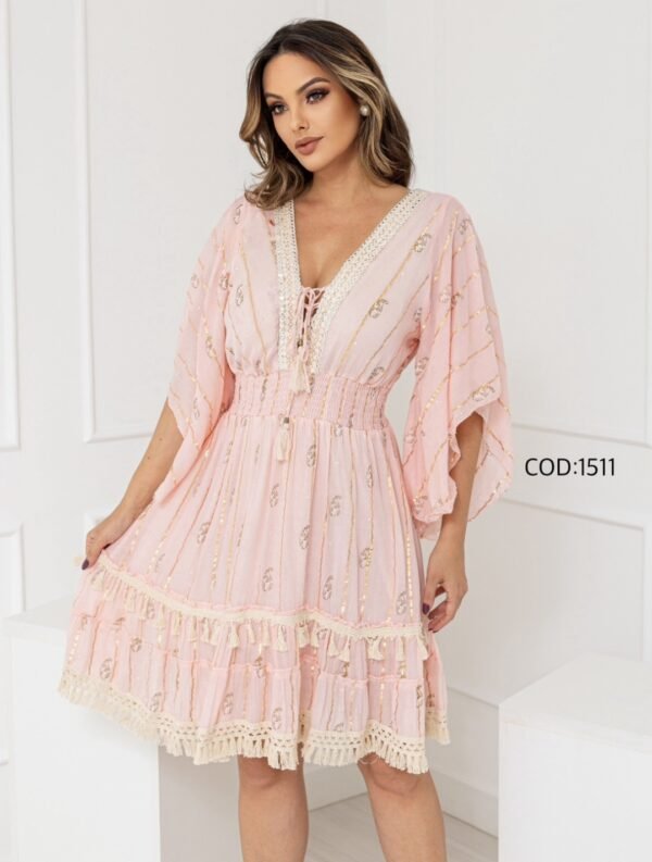 Vestido Curto Boho Manga Morecego Rosa com Bordados